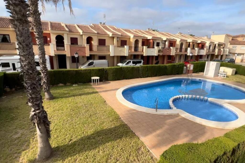 Club Salino 18 Lejlighed Torrevieja Eksteriør billede